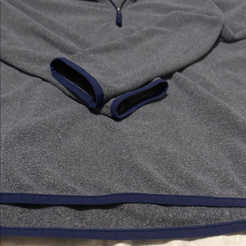 L.L. Bean Women’s Gray Quarter-Zip Fleece Pullover – Size Medium - Picture 7 of 8